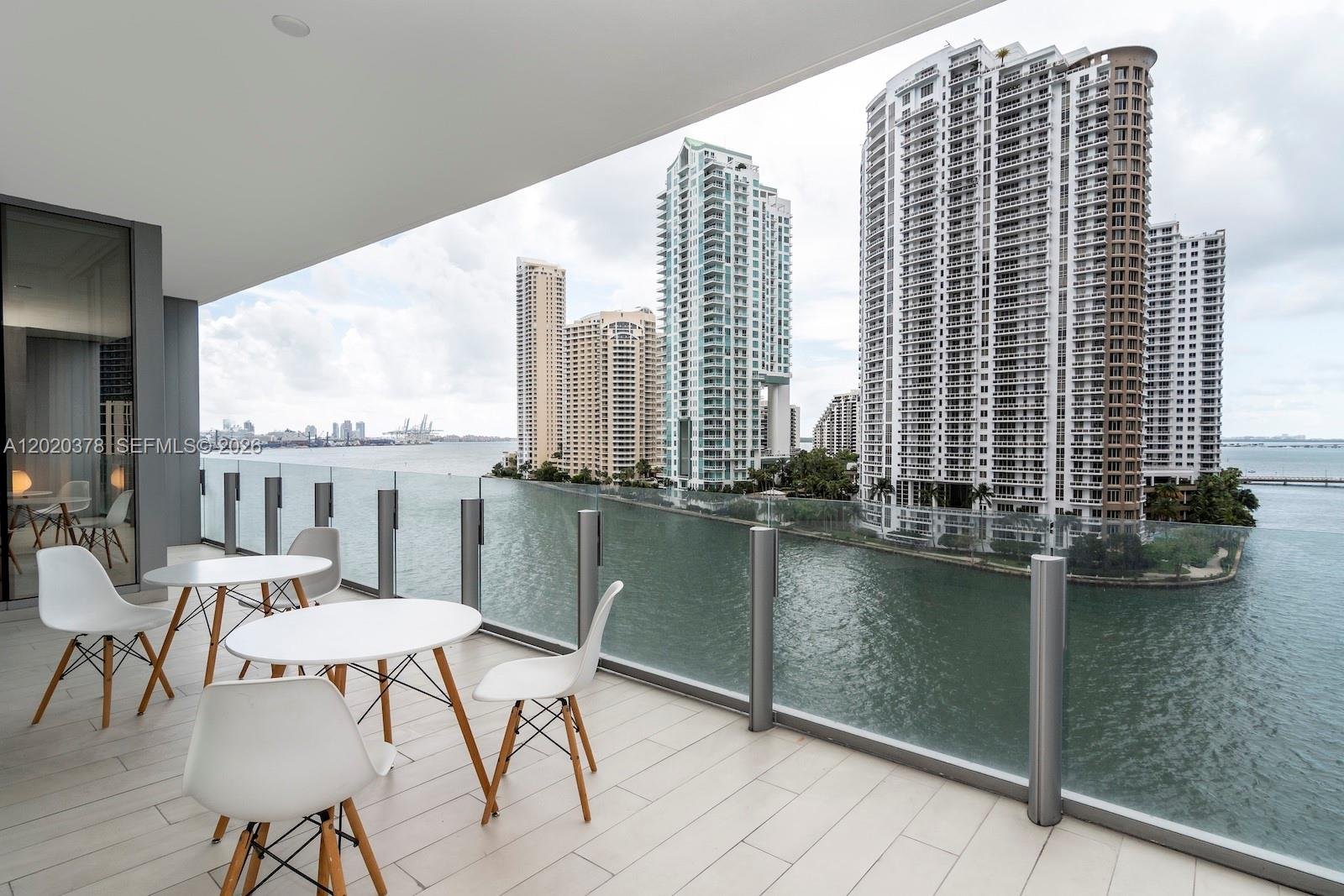 300 Biscayne Boulevard Way # 802E, Miami FL 33131