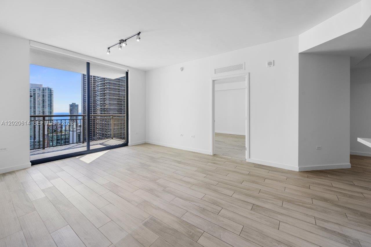 999 SW 1st Ave # 2911, Miami FL 33130