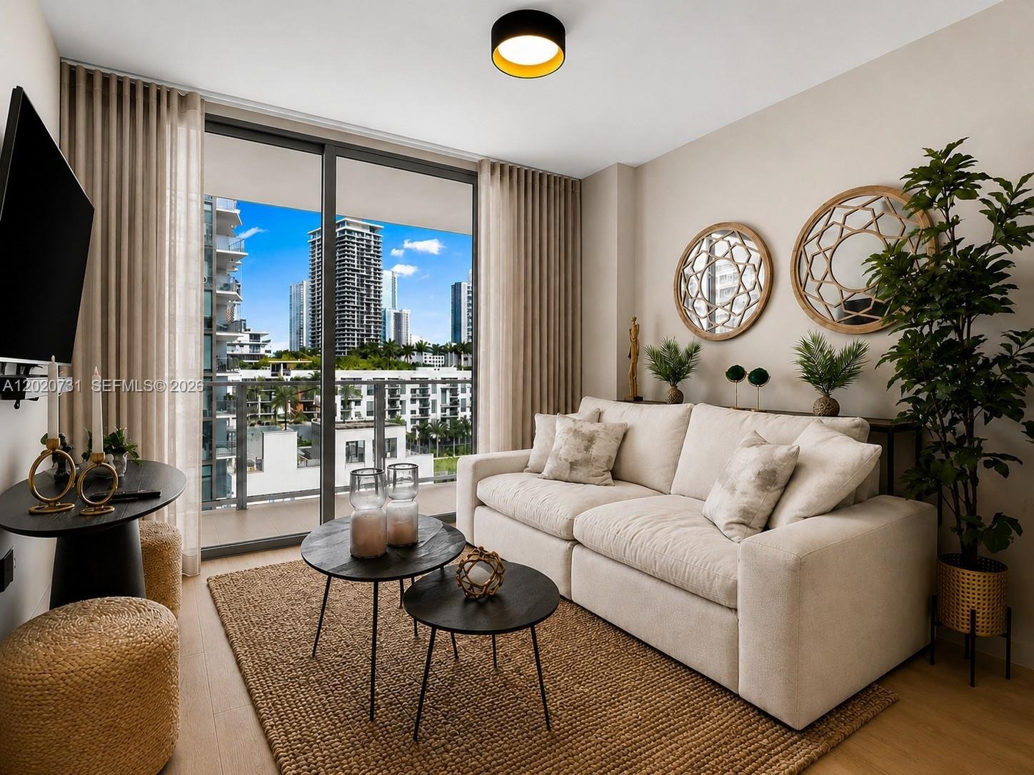 90 NE 32 # 905, Miami FL 33137