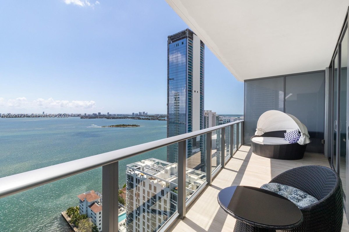 460 NE 28th St # 3105, Miami FL 33137