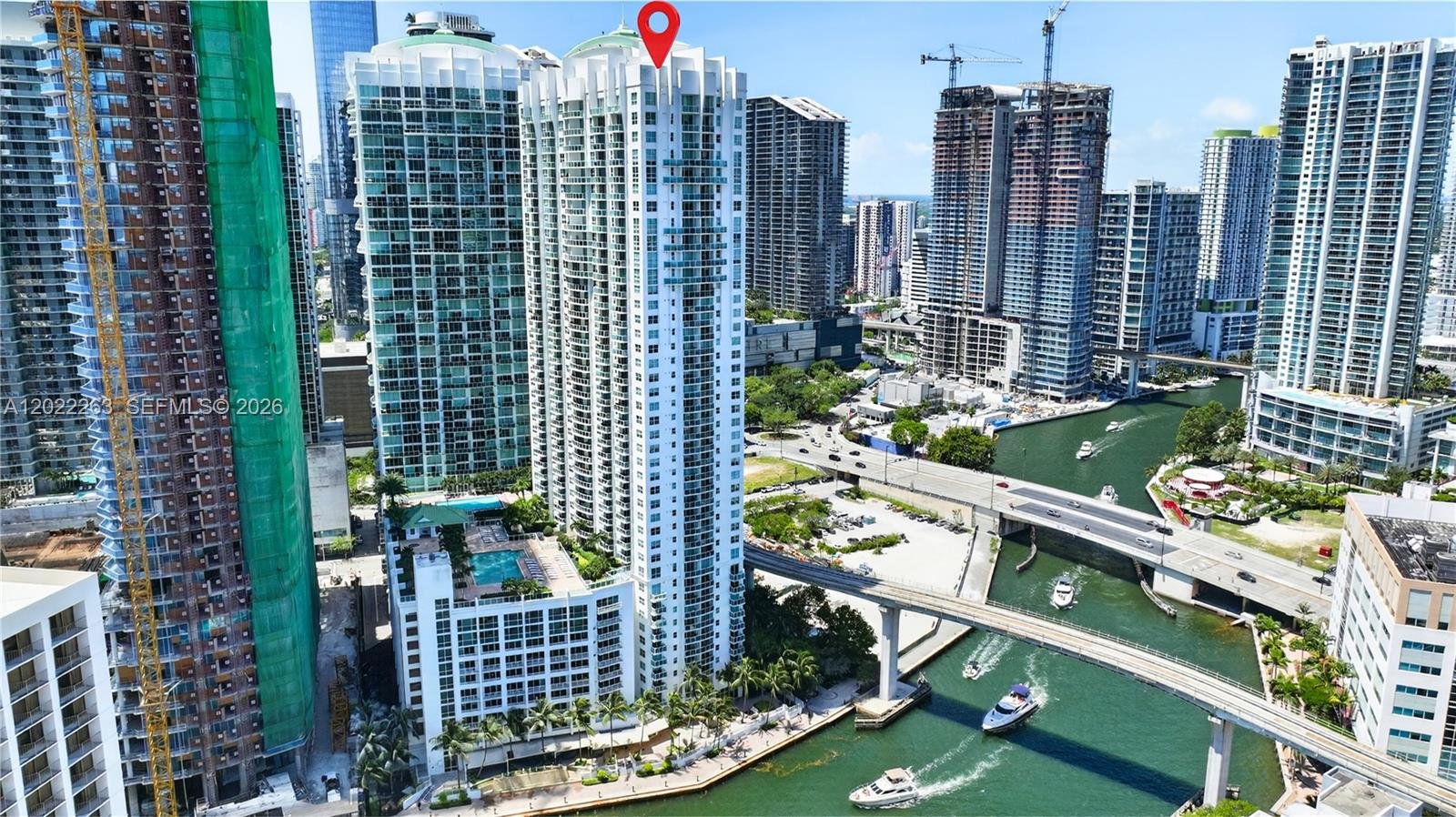 31 SE 5th St # 203, Miami FL 33131