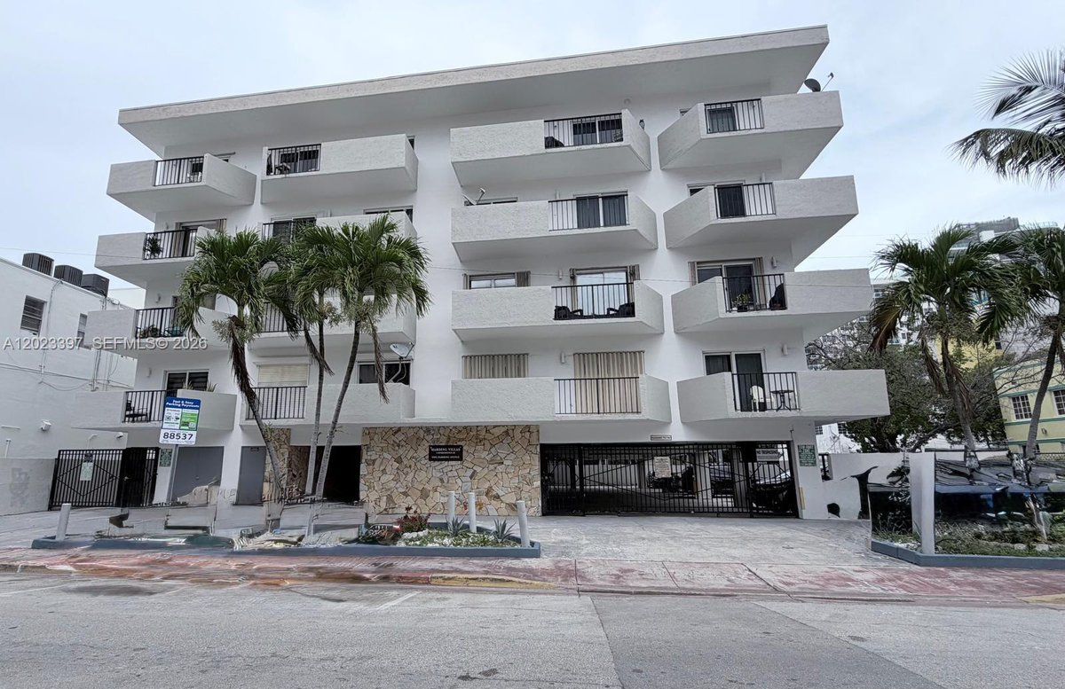 6965 Harding Ave # 401, Miami Beach FL 33141