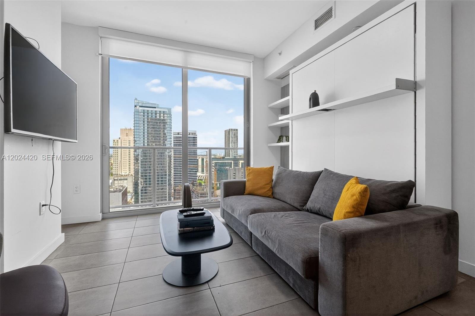 227 NE 2nd St # 2805, Miami FL 33132
