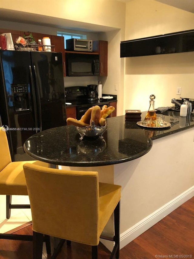 7290 SW 90th St # 303, Miami FL 33156