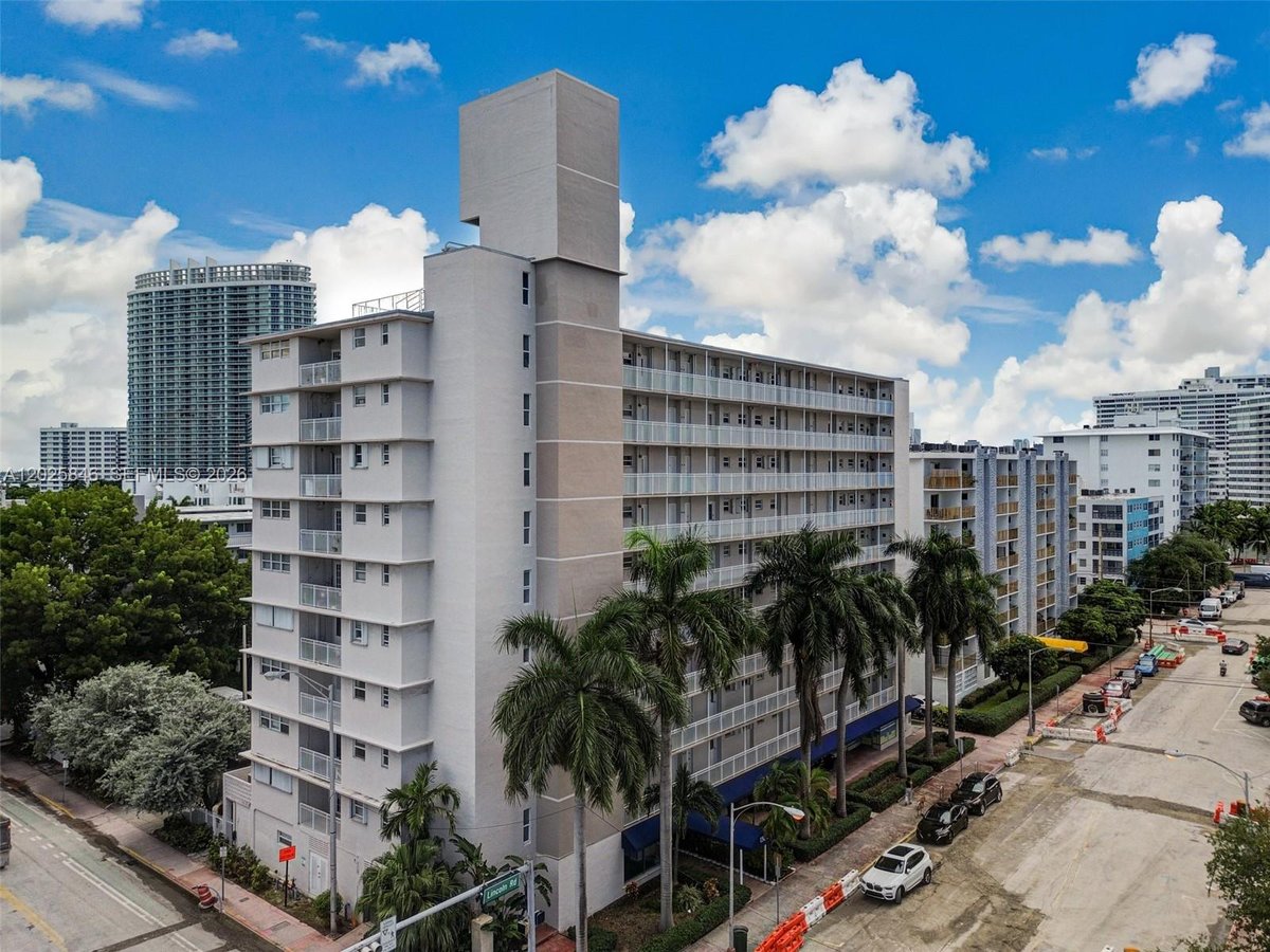 1300 Lincoln Rd # B402, Miami Beach FL 33139