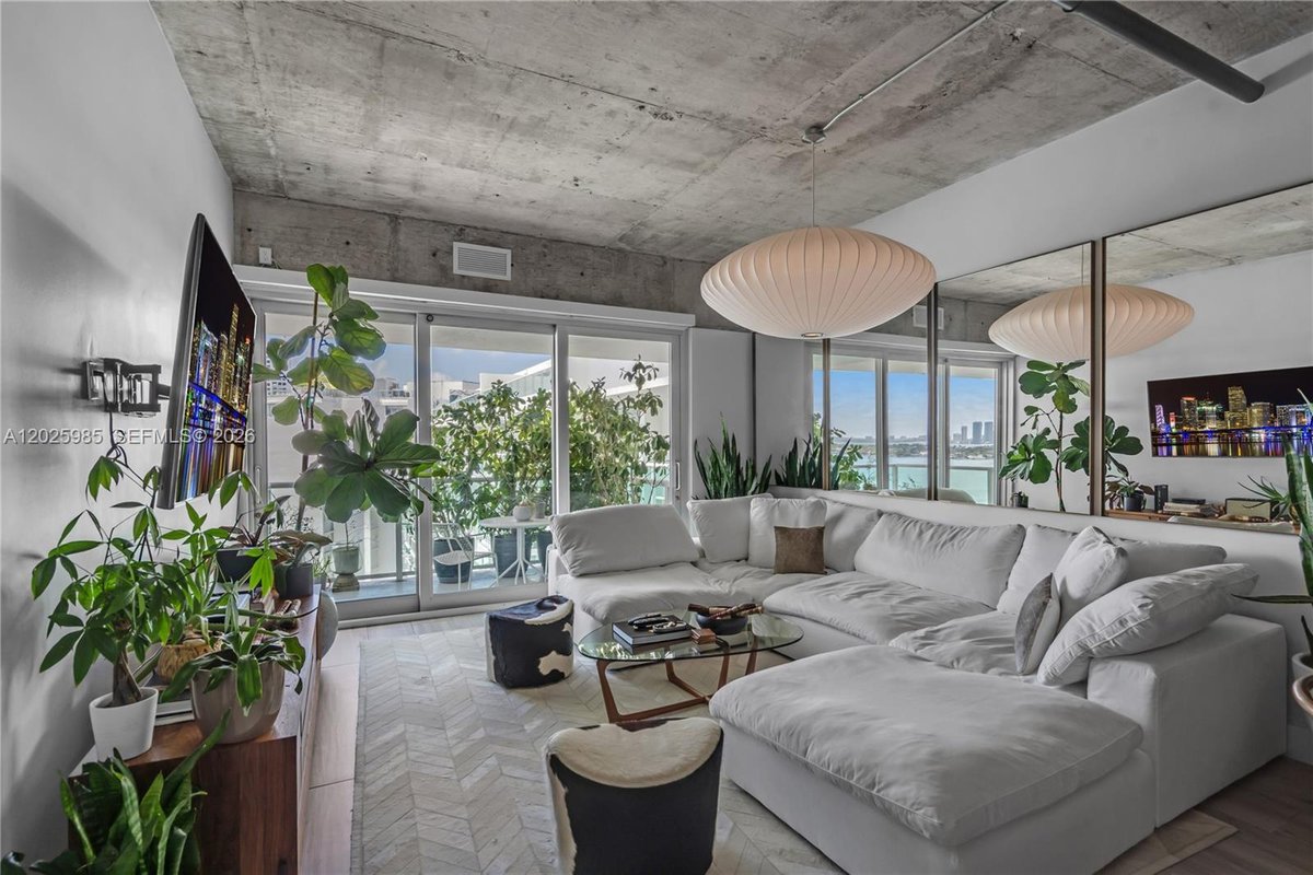 1000 West Ave, Miami Beach FL 33139