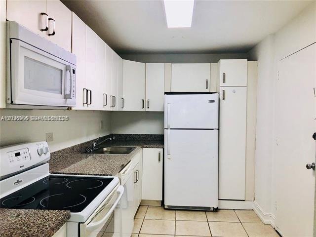 1800 Sans Souci Blvd # 408, North Miami FL 33181