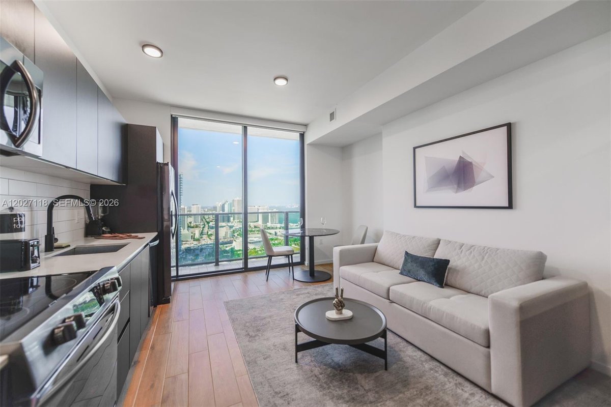 398 NE 5th St # 3505, Miami FL 33132