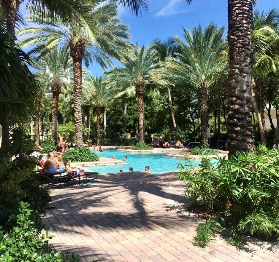 17100 N Bay Road # 1911, Sunny Isles Beach FL 33160