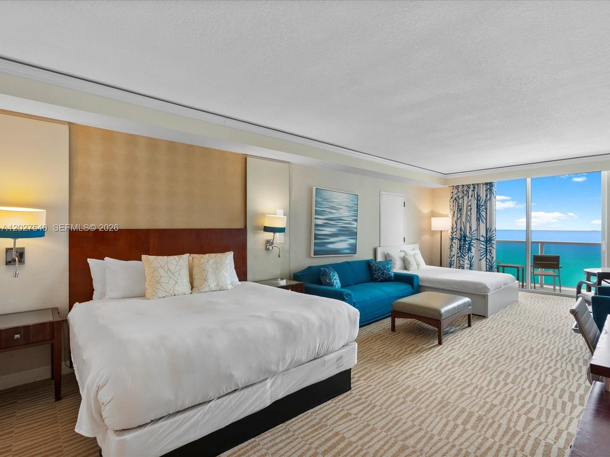 18001 Collins Ave # 2511, Sunny Isles Beach FL 33160