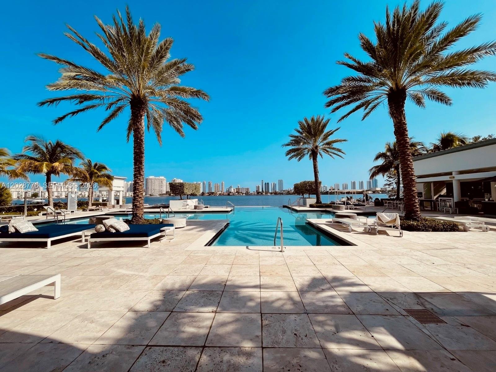 17111 Biscayne Blvd # 208, North Miami Beach FL 33160