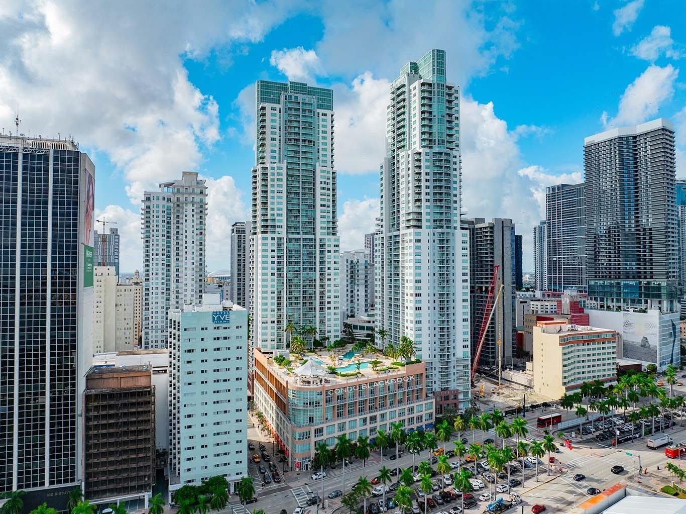 253 NE 2nd Street # 3208, Miami FL 33132