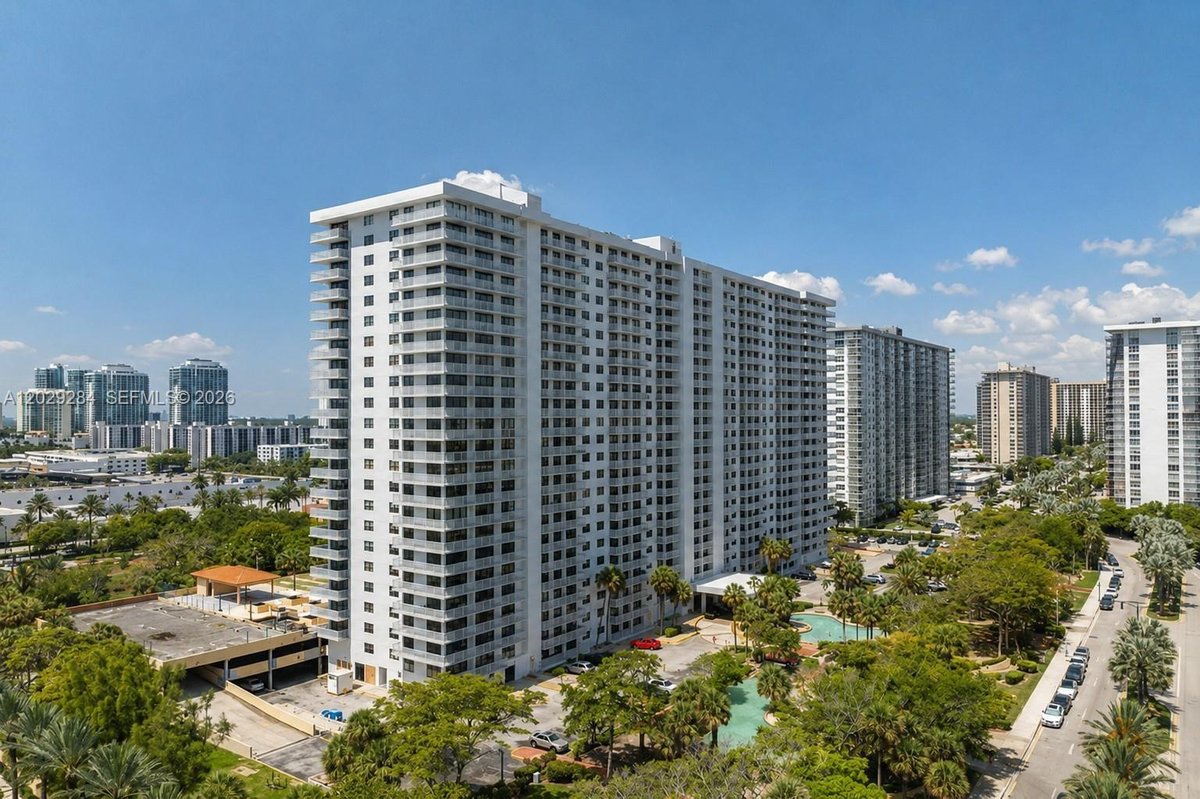 210 174th St # 515, Sunny Isles Beach FL 33160