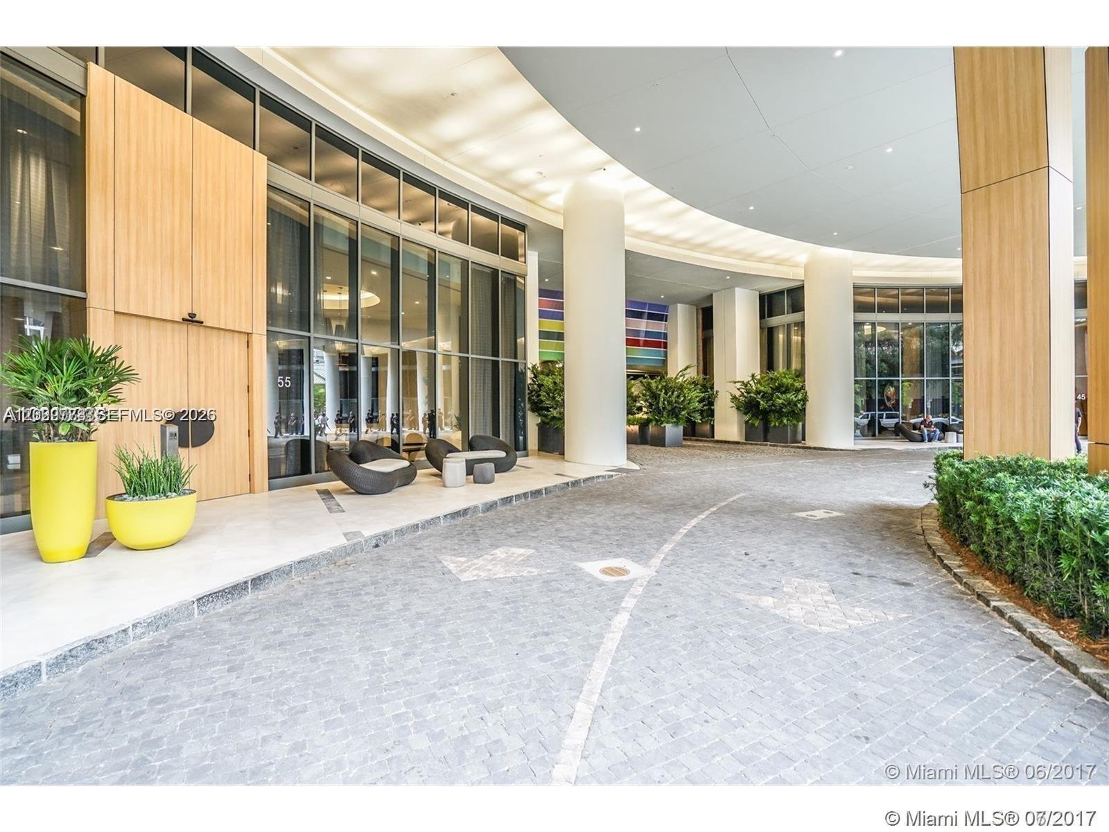 55 SW 9th St # 3409, Miami FL 33130
