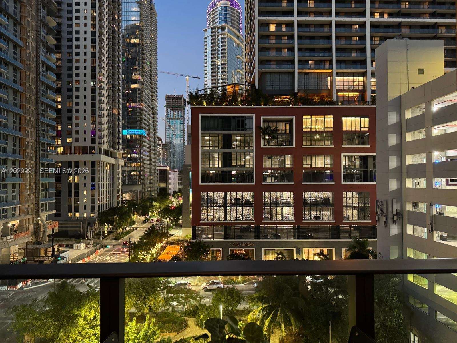 121 NE 5th St # 711, Miami FL 33132