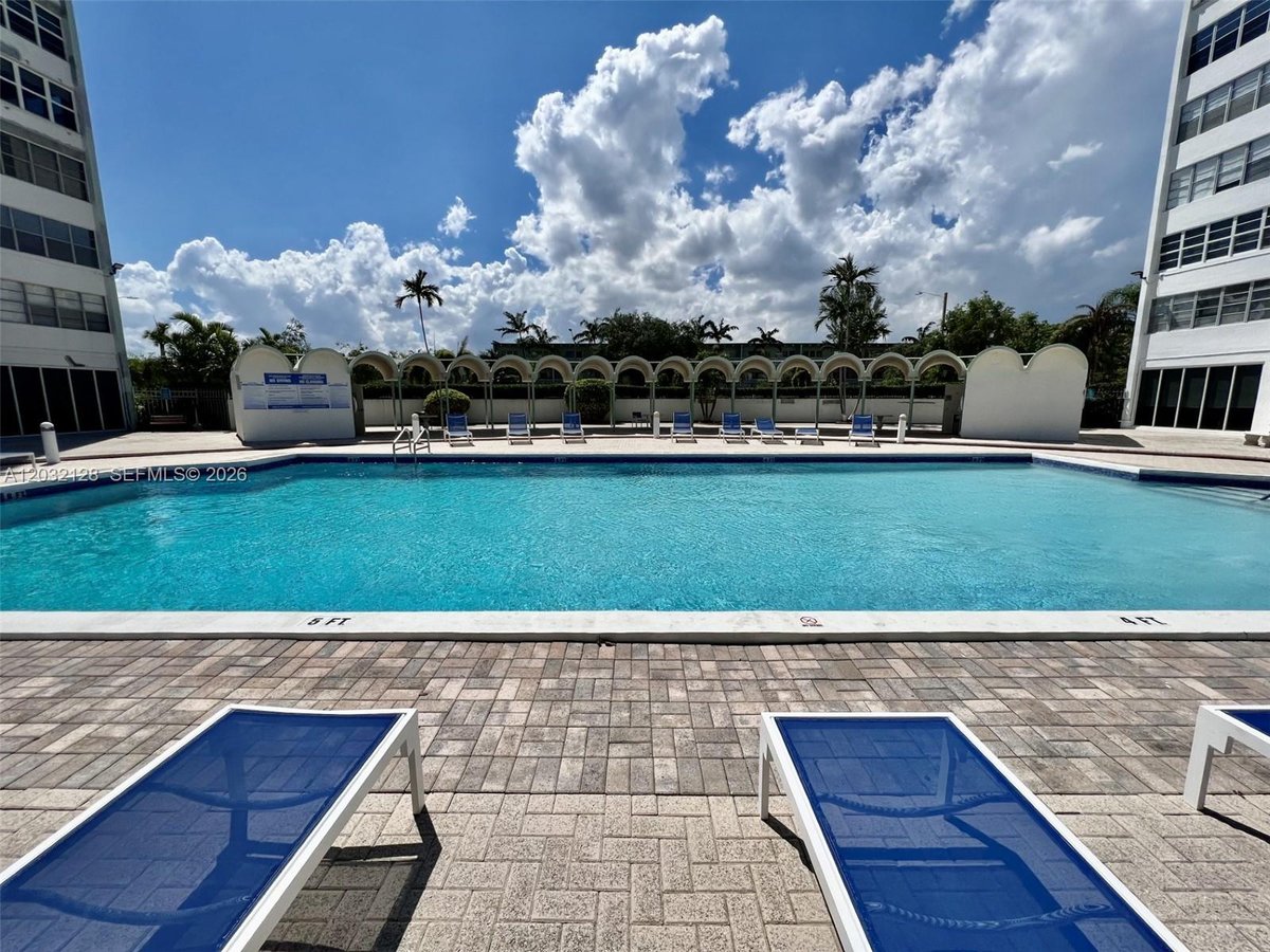 2100 Sans Souci Blvd # A1410, North Miami FL 33181