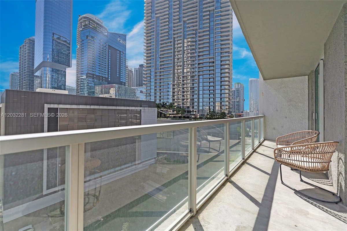55 SE 6th St # 1208, Miami FL 33131