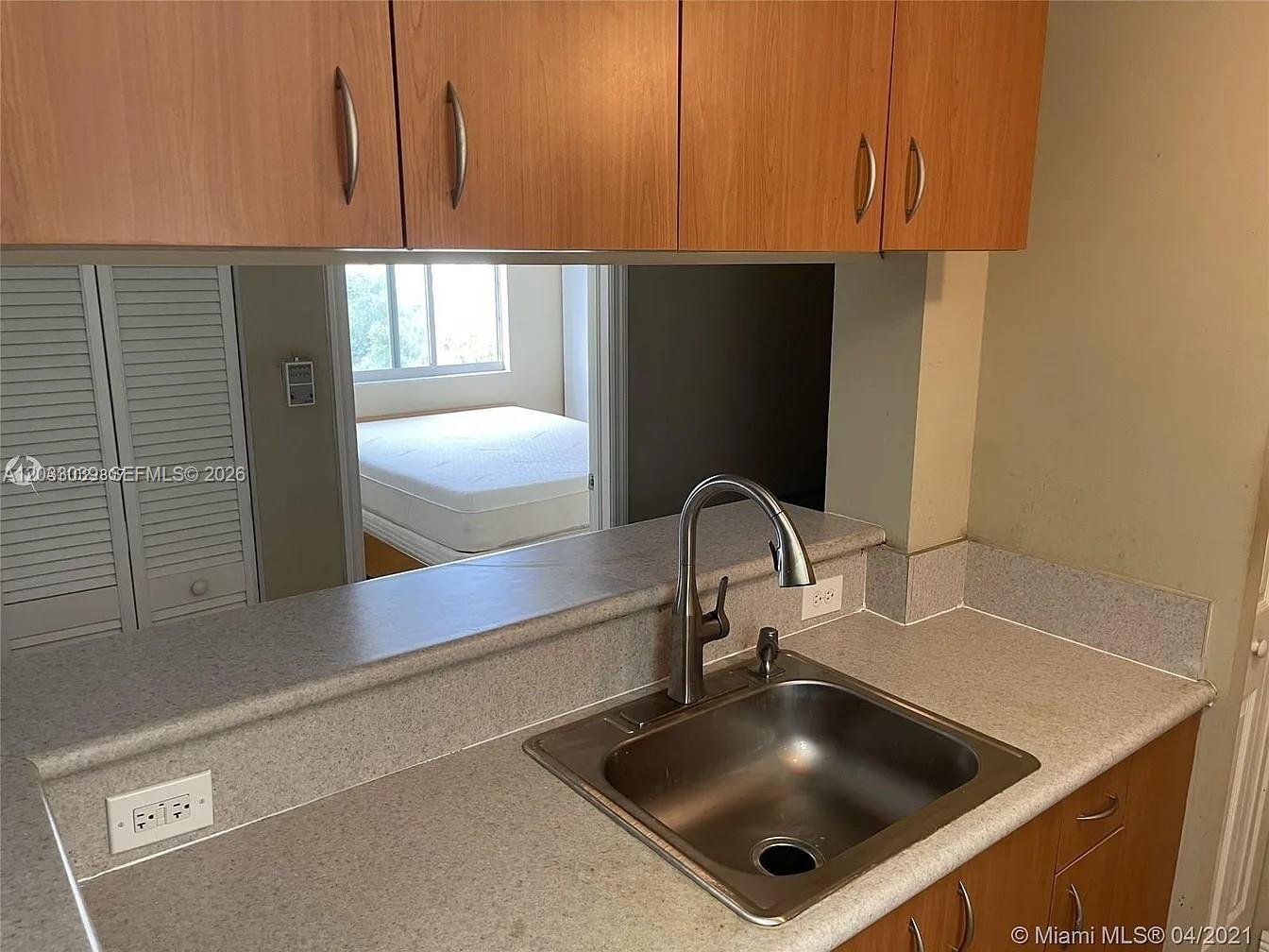 816 NW 11th St # 704, Miami FL 33136