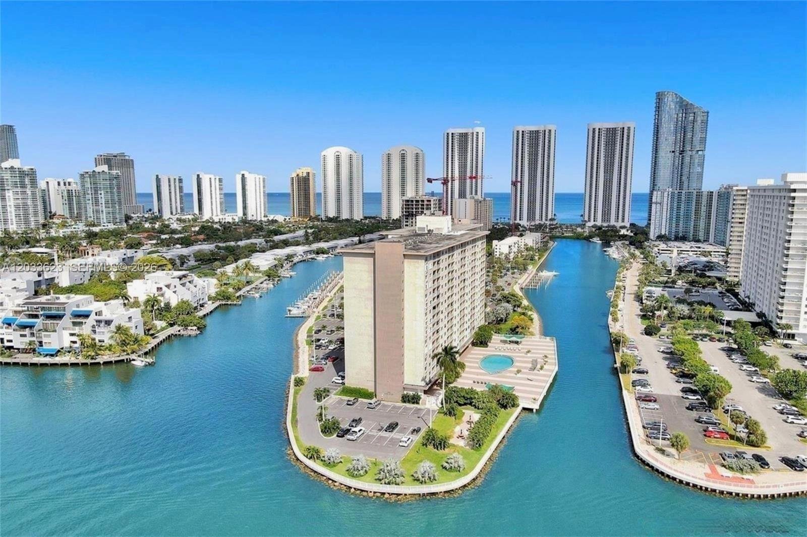 400 Kings Point Dr # 928, Sunny Isles Beach FL 33160