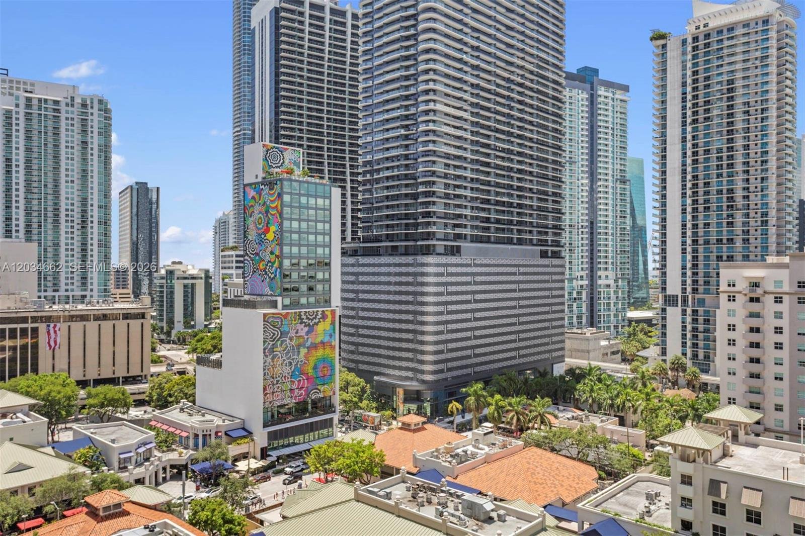 55 SW 9th St # 1105, Miami FL 33130