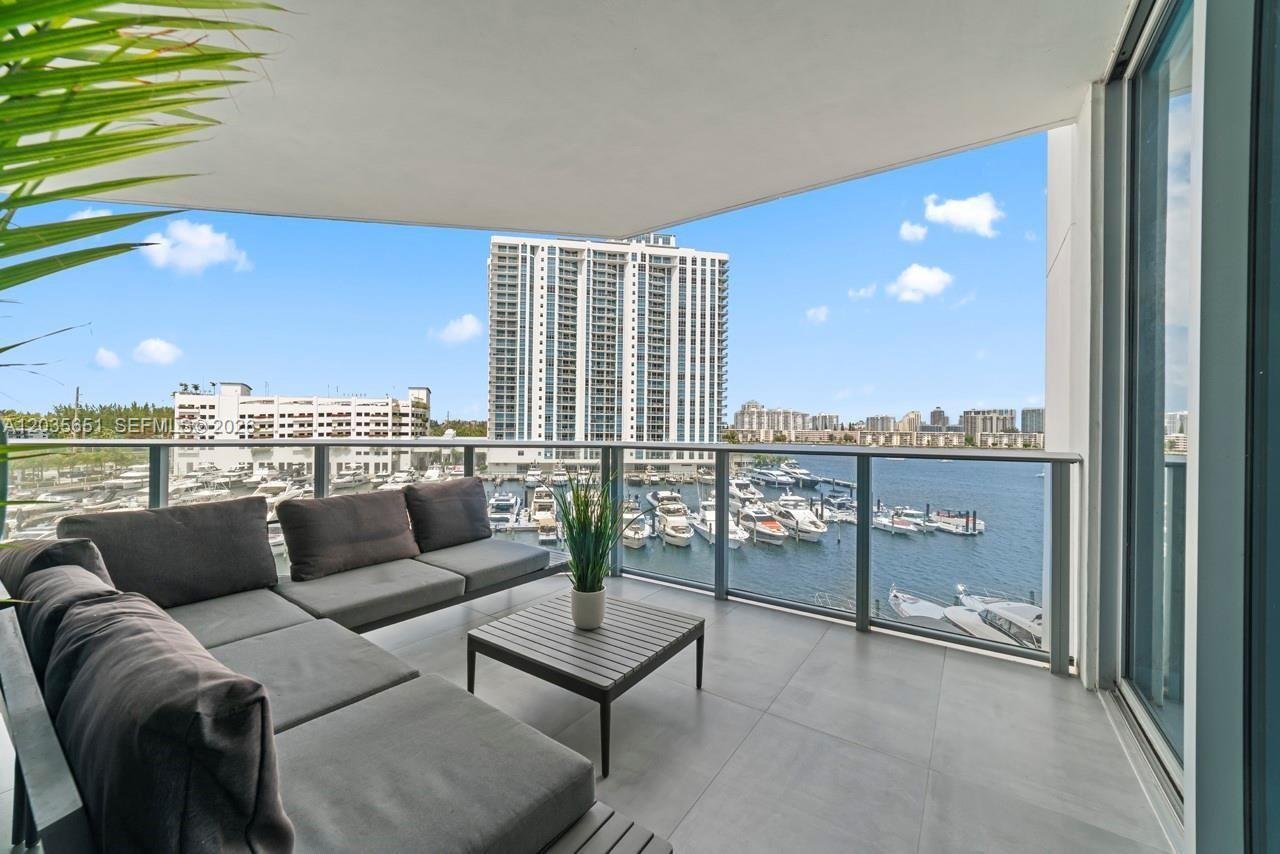 17111 Biscayne Blvd # 503, North Miami Beach FL 33160