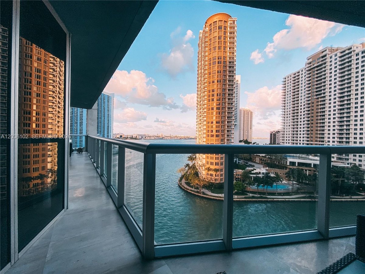 465 Brickell Ave # 1101, Miami FL 33131
