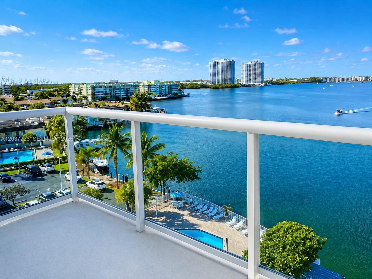2841 NE 163rd St # 803, North Miami Beach FL 33160