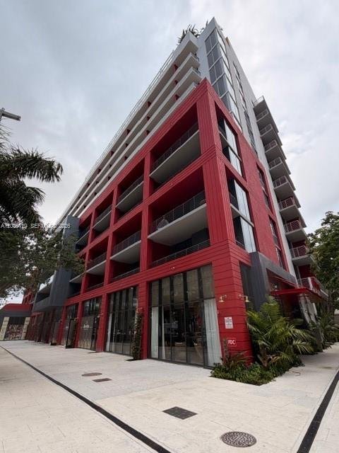 90 NE 32nd St # 823, Miami FL 33137