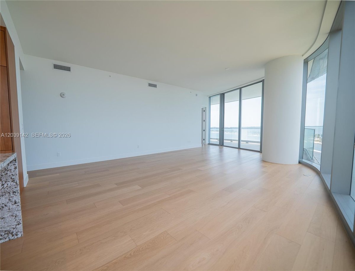 175 SE 25th Rd # 702, Miami FL 33129