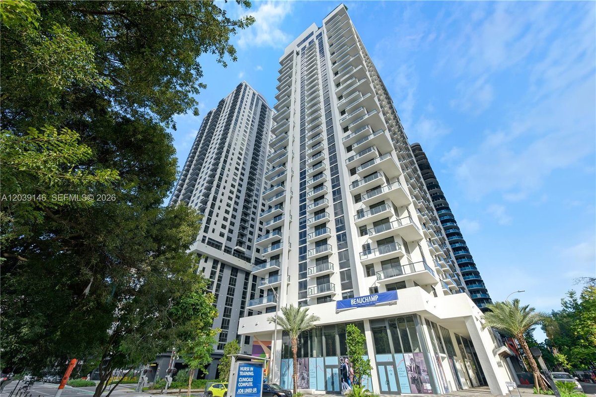 11 NE 6th St # 1111, Miami FL 33132