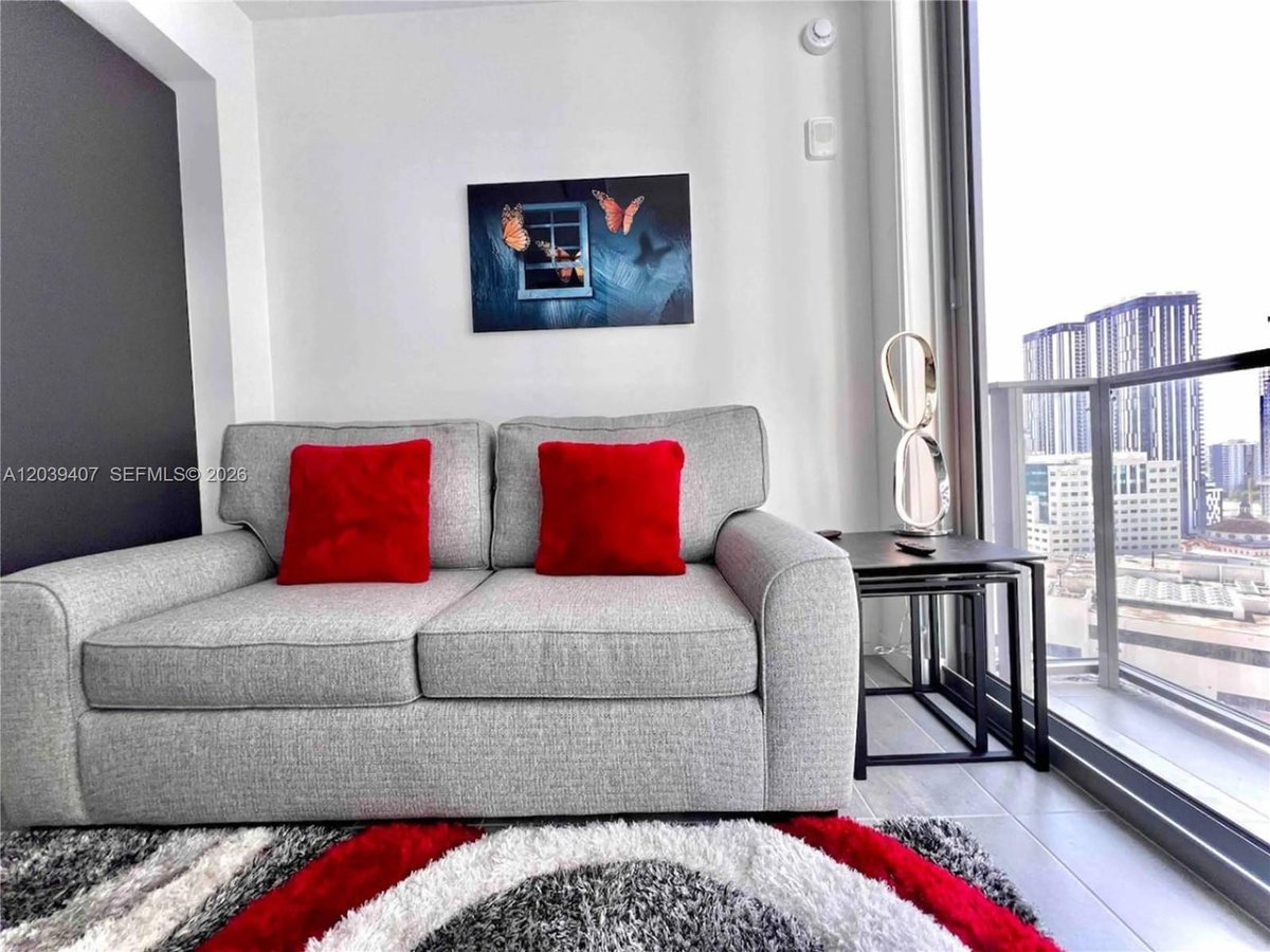 227 NE 2nd street # 2308, Miami FL 33132