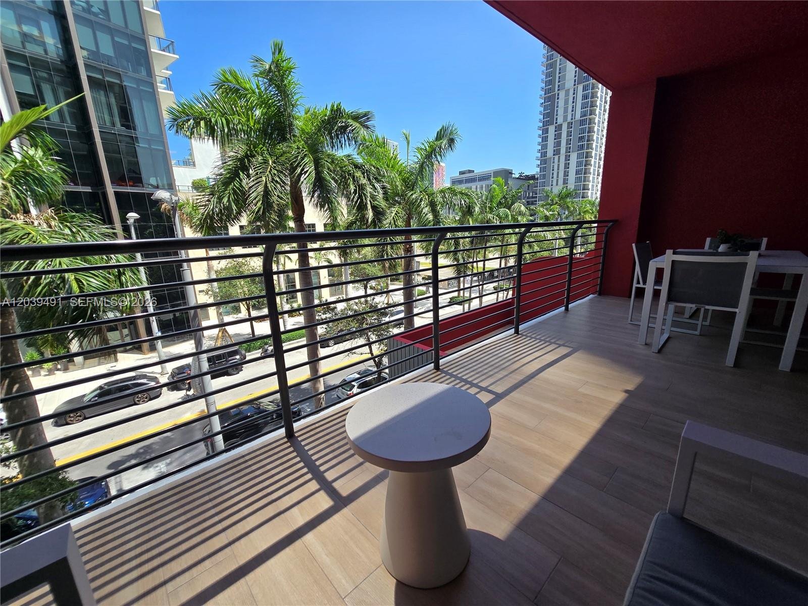 90 NE 32ND ST # 305, Miami FL 33137