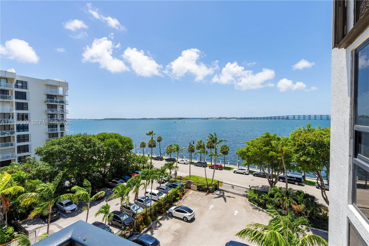 1450 Brickell Bay Dr # 602, Miami FL 33131