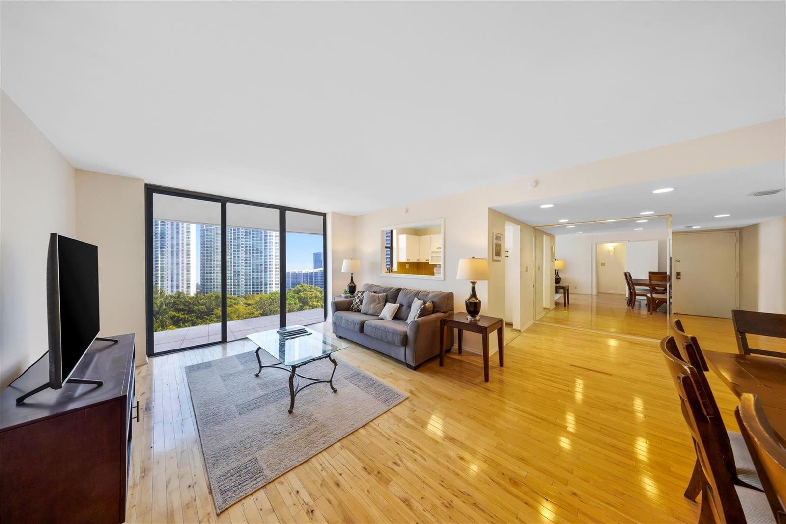 18181 NE 31st Court # 804, Aventura FL 33160