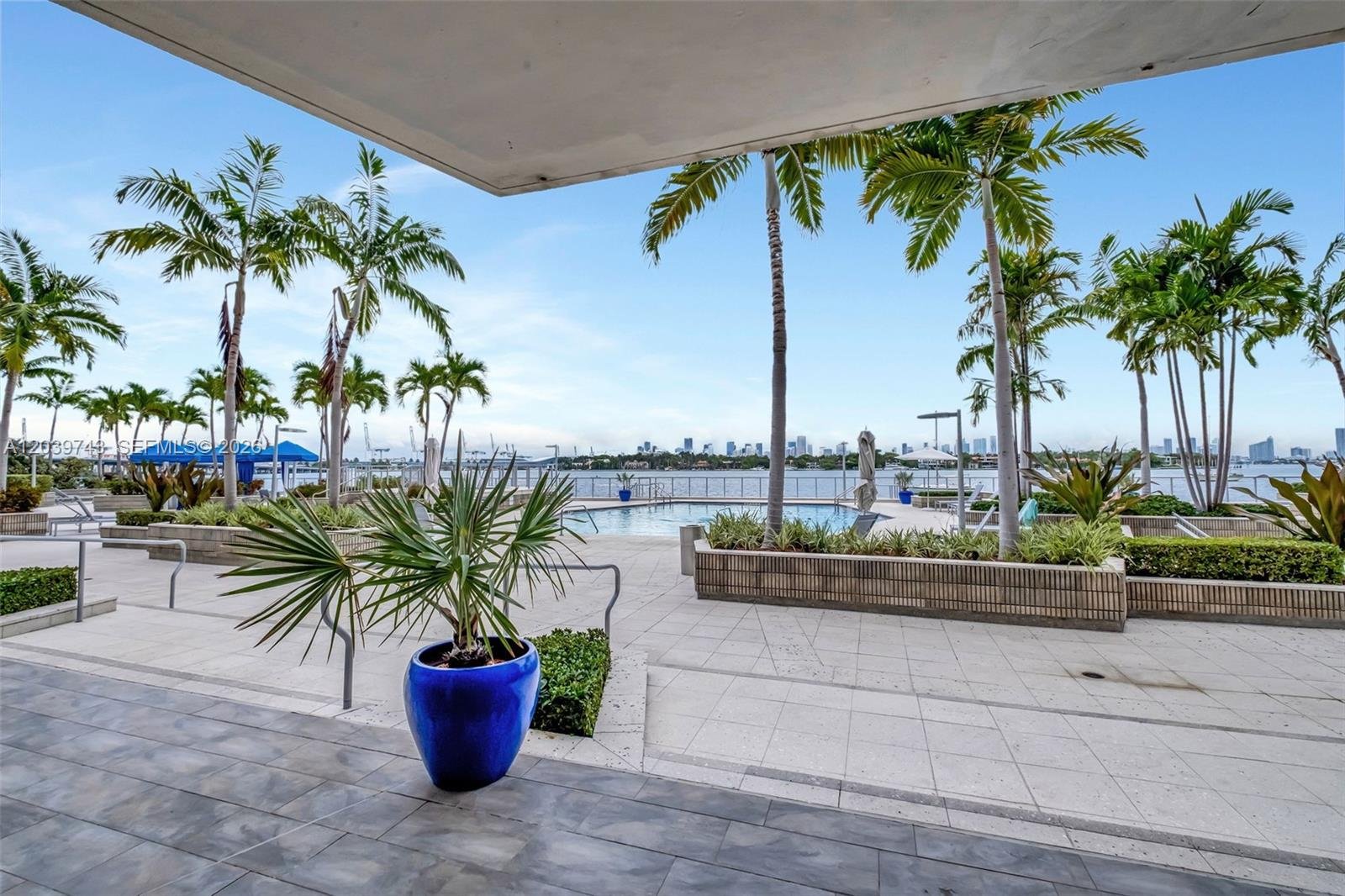 800 West Ave # 533, Miami Beach FL 33139
