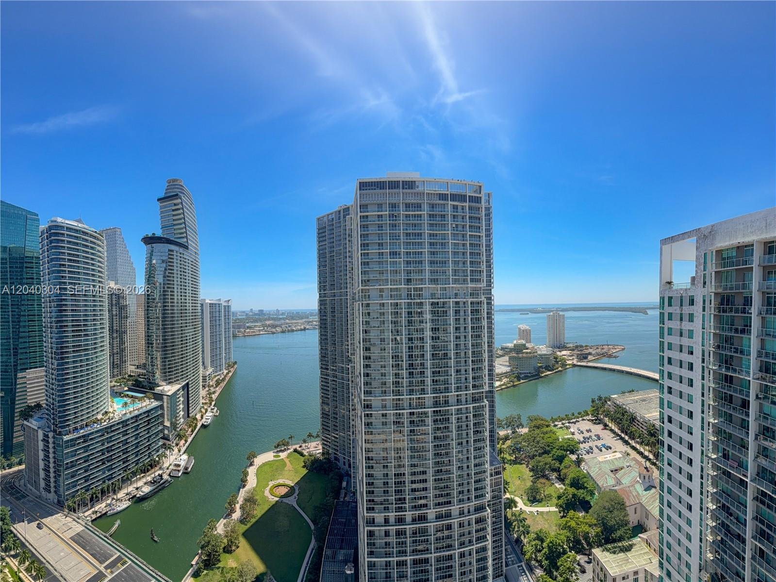 77 SE 5th St # 4015, Miami FL 33131