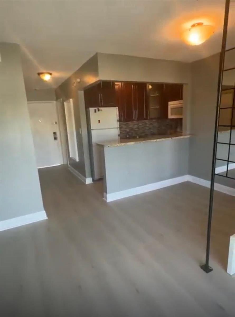 365 NE 125th Street # 305, North Miami FL 33161