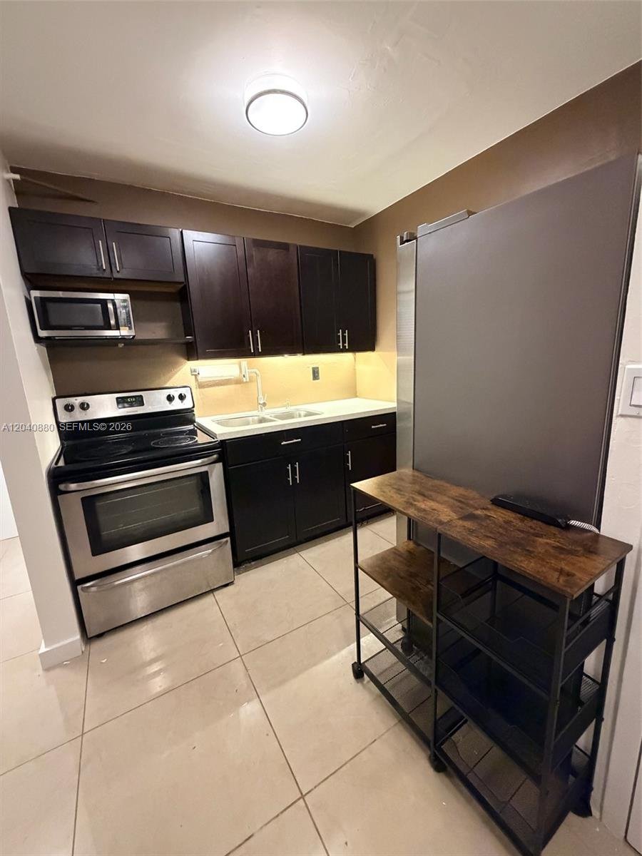 2715 Tigertail Ave # 109, Miami FL 33133