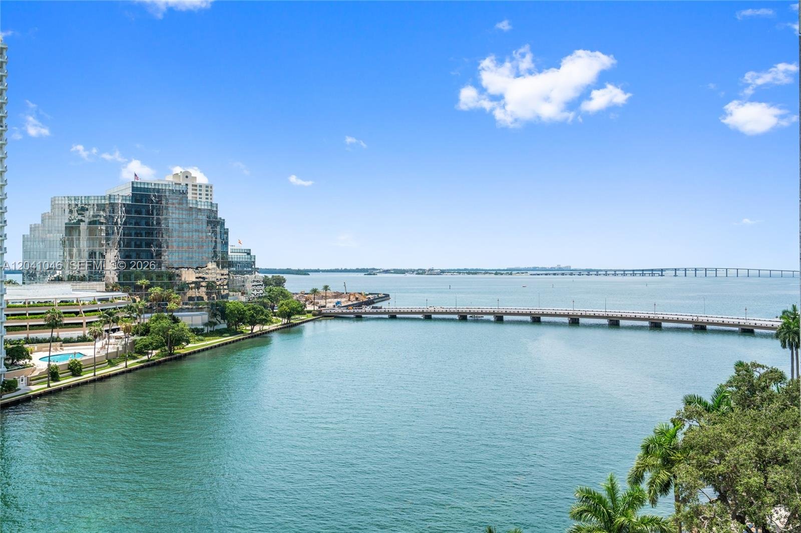 495 Brickell Ave, Miami FL 33131