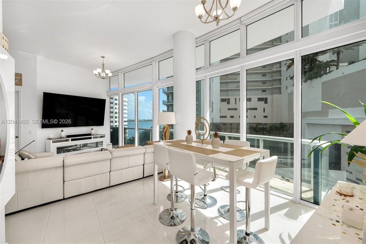 480 NE 30th St # 501, Miami FL 33137