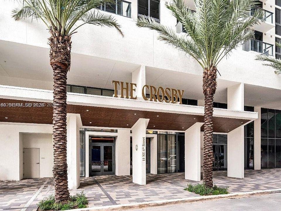 11 NE 6th St # 807, Miami FL 33132