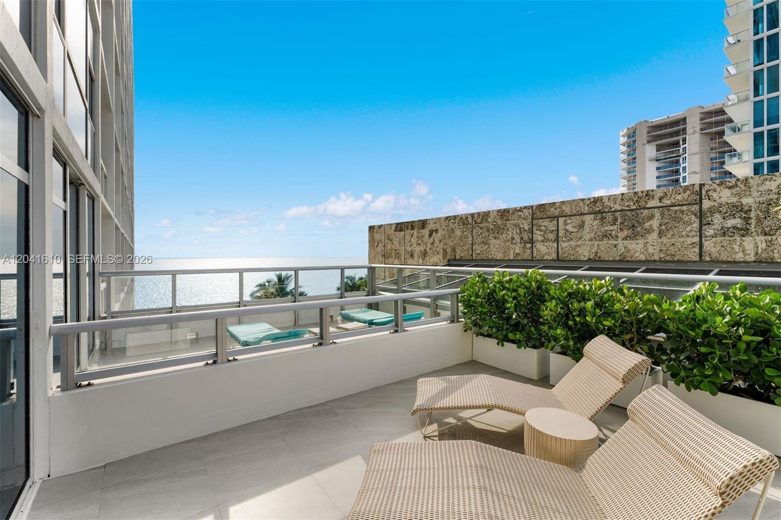 6801 Collins Ave # 606, Miami Beach FL 33141