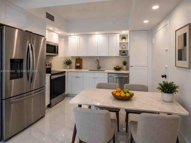 500 Bayview Dr # 232, Sunny Isles Beach FL 33160