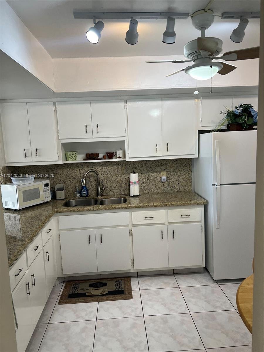 1351 NE Miami Gardens Dr # 222E, Miami FL 33179