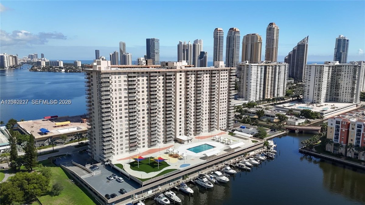 250 174th St # 1211, Sunny Isles Beach FL 33160