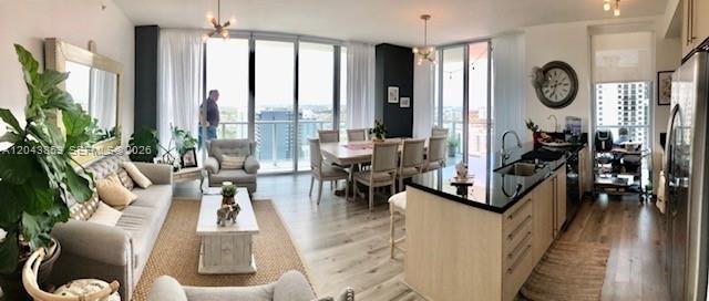 1111 SW 1st Ave # 3225, Miami FL 33130