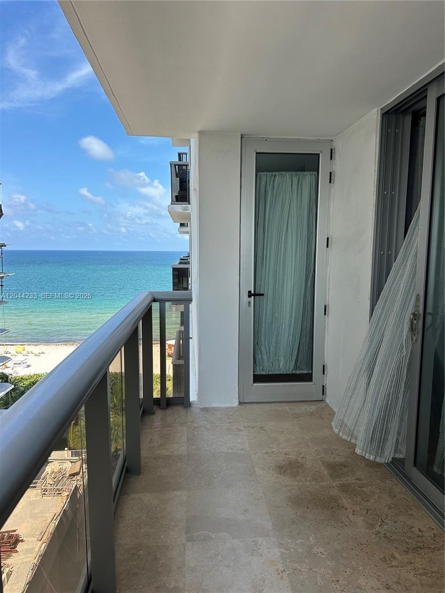 6039 Collins Ave # 1205, Miami Beach FL 33140