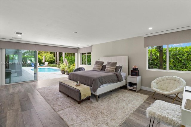 12900 SW 112th Ave, Miami FL 33176