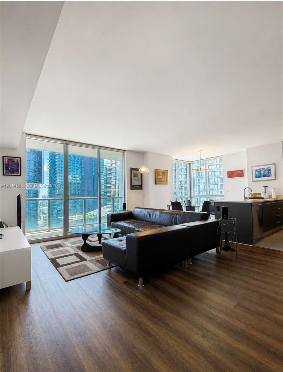 55 SE 6th St # 2802, Miami FL 33131