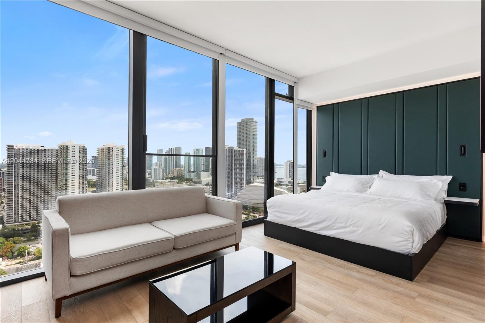 20 NE 11th # 2905, Miami FL 33132